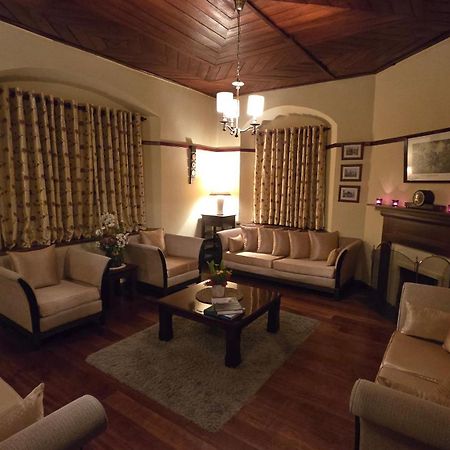 Brockenhurst Bungalow Нувара-Элия Экстерьер фото