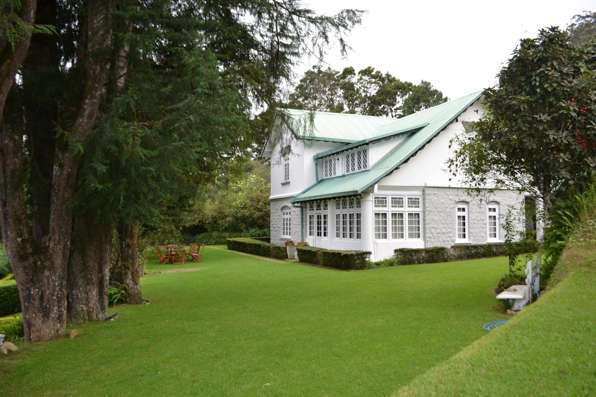 Brockenhurst Bungalow Нувара-Элия Экстерьер фото